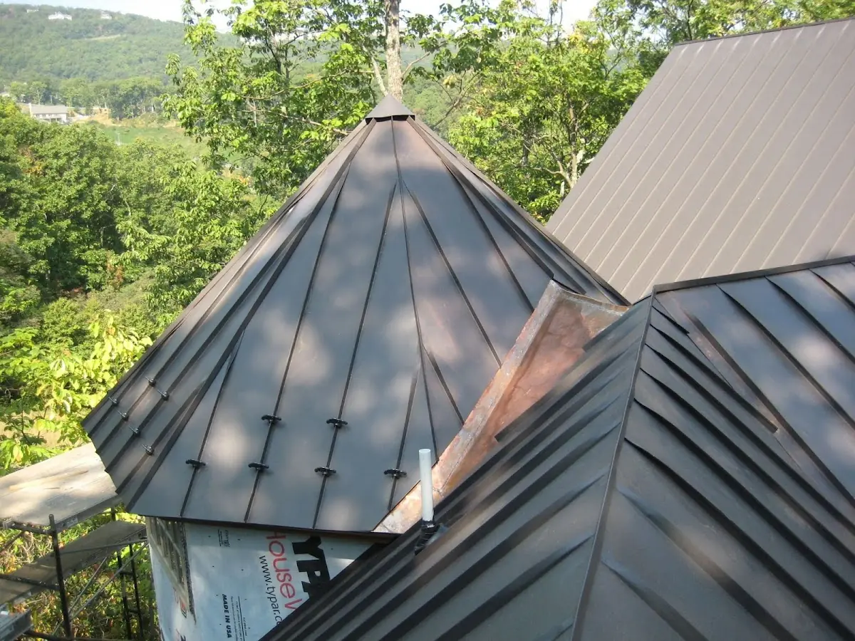 Professional Shingle Replacement & Repair by Craftsman Roofing in Oak Creek
